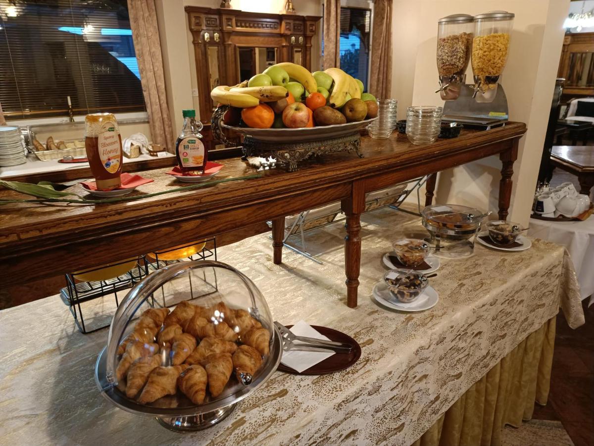 拉兹果塞科酒店 韦莱涅 外观 照片