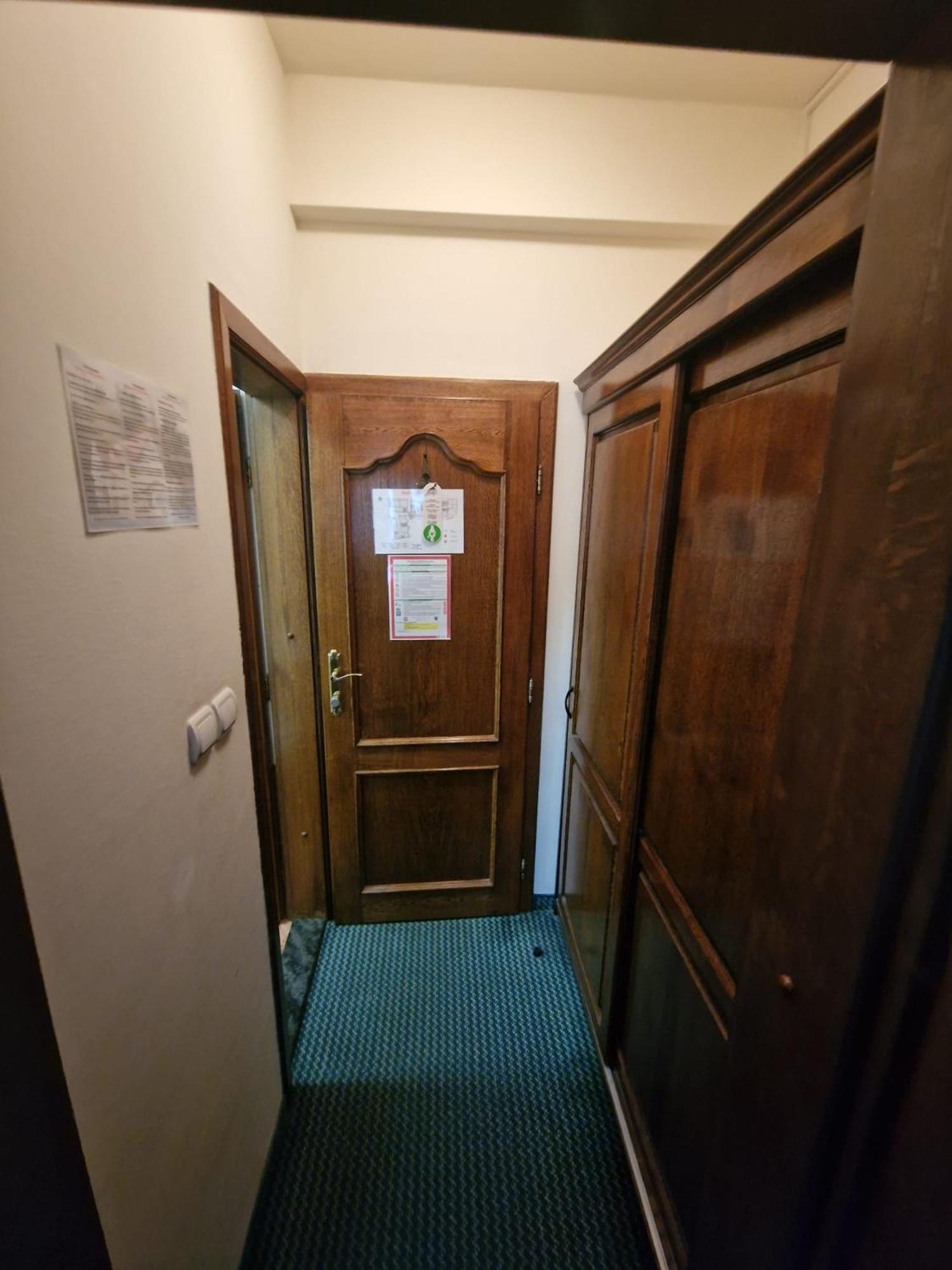 拉兹果塞科酒店 韦莱涅 外观 照片